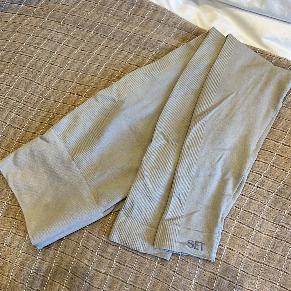 SET active pants - Picture 3 of 3